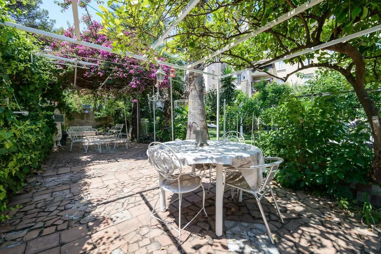 Giardino Segreto Bed & Breakfast Naples