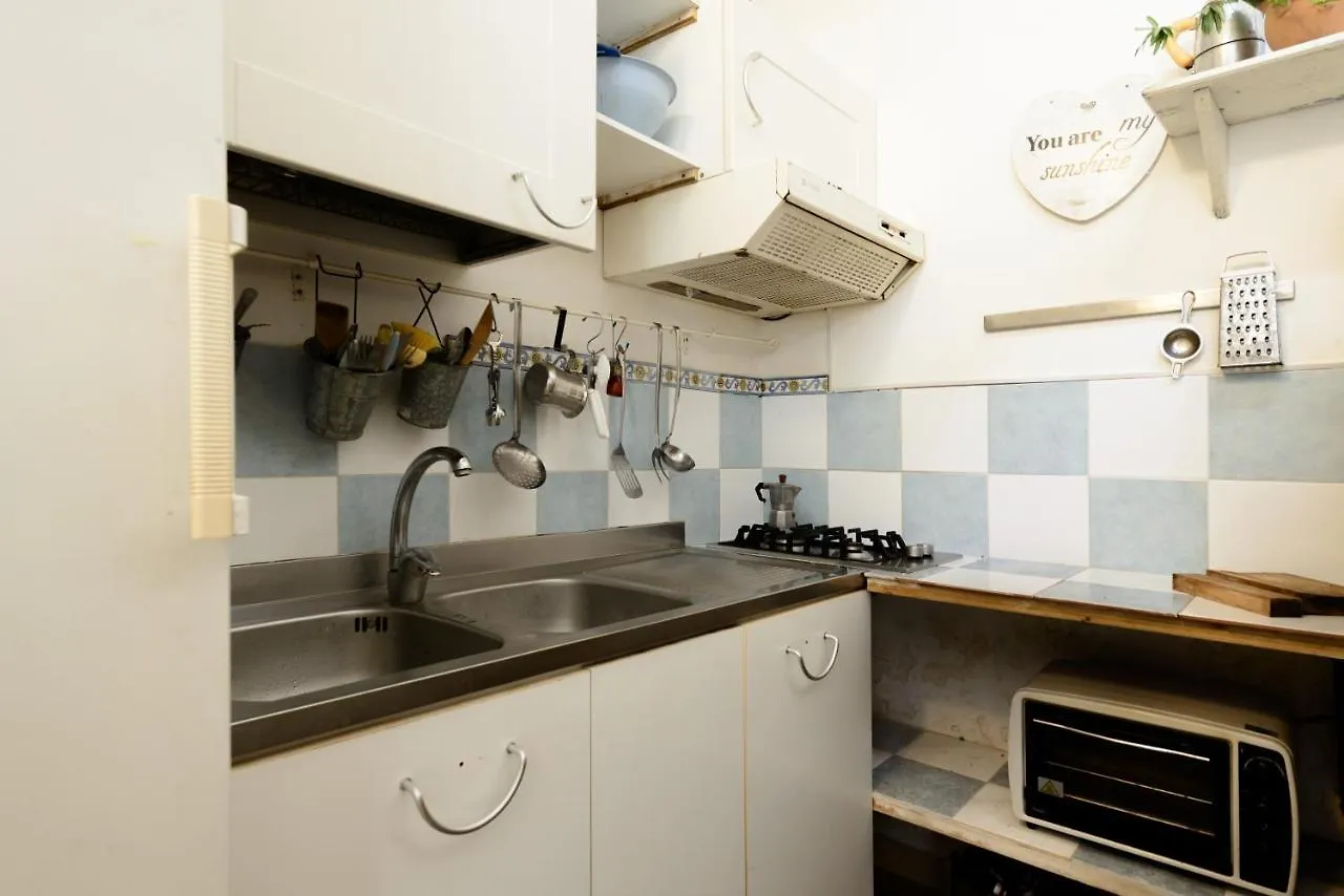 **  Giardino Segreto Bed & Breakfast Naples Italy