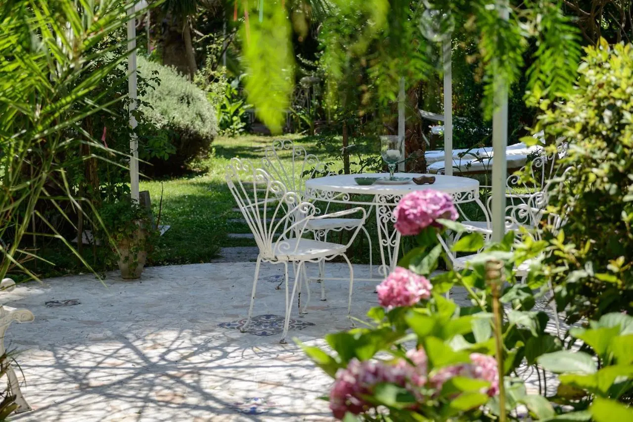Bed and Breakfast Giardino Segreto à Naples