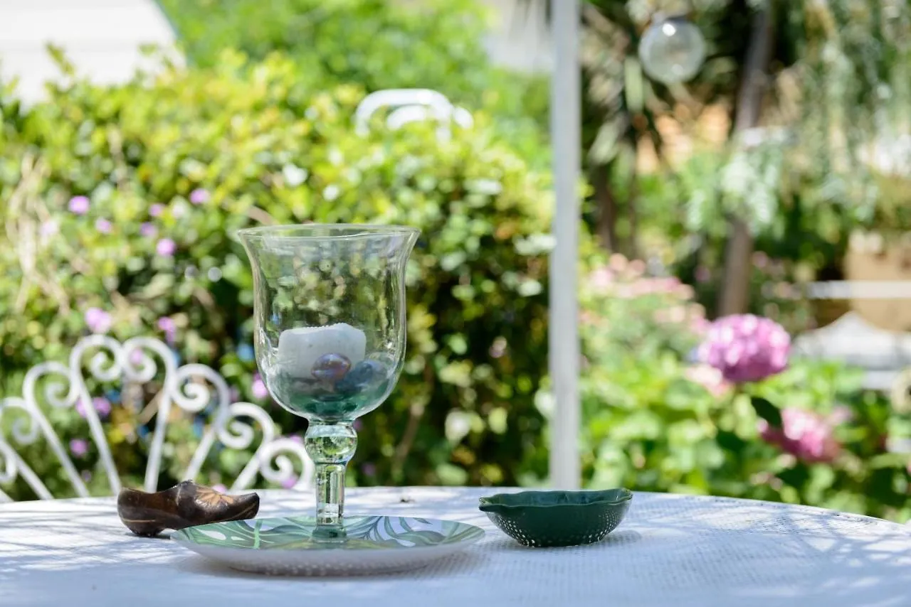 ** Couette-café Bed and Breakfast Giardino Segreto à Naples Italie