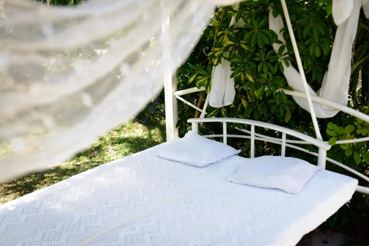 Bed and Breakfast Giardino Segreto à Naples Couette-café