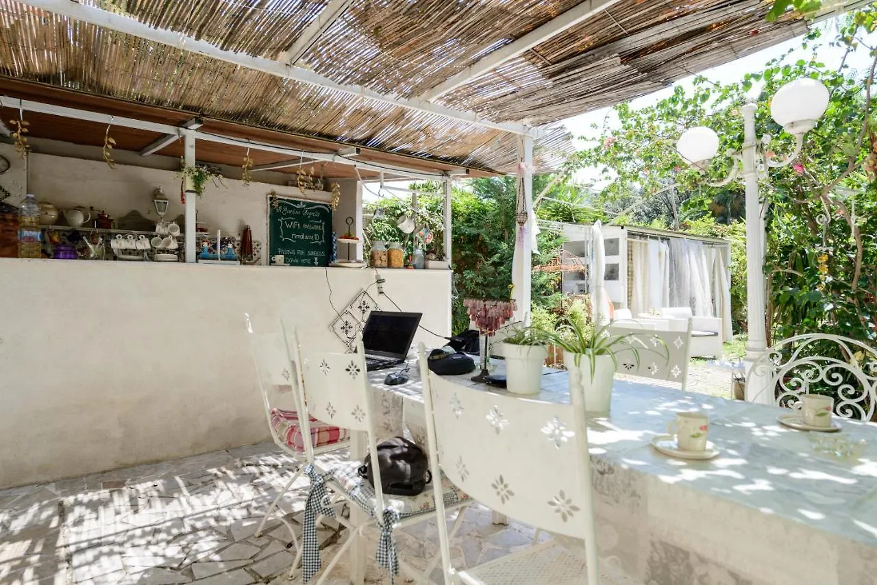 Bed and Breakfast Giardino Segreto à Naples