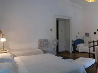 Bed and Breakfast Giardino Segreto à Naples 2*,  Italie